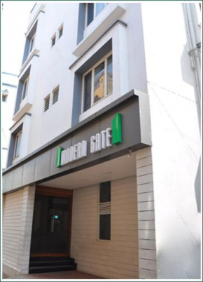 Modern Gate